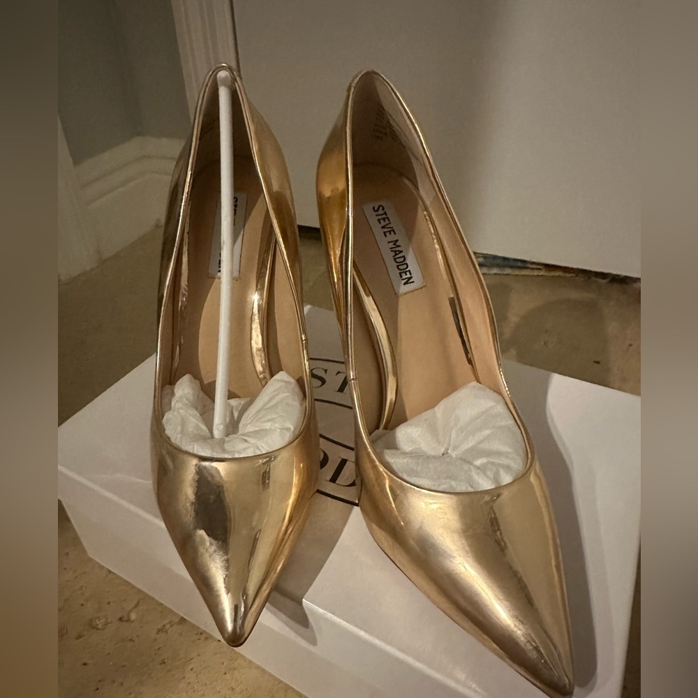 Steve Madden daisie rose gold heel NIB